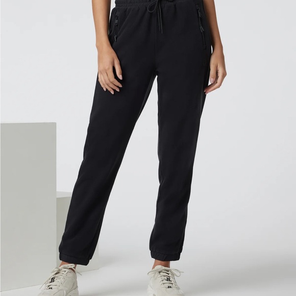 Vuori Pants - Vuori Black Aspen Jogger